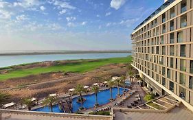 Yas Plaza Mangroves By Ihg